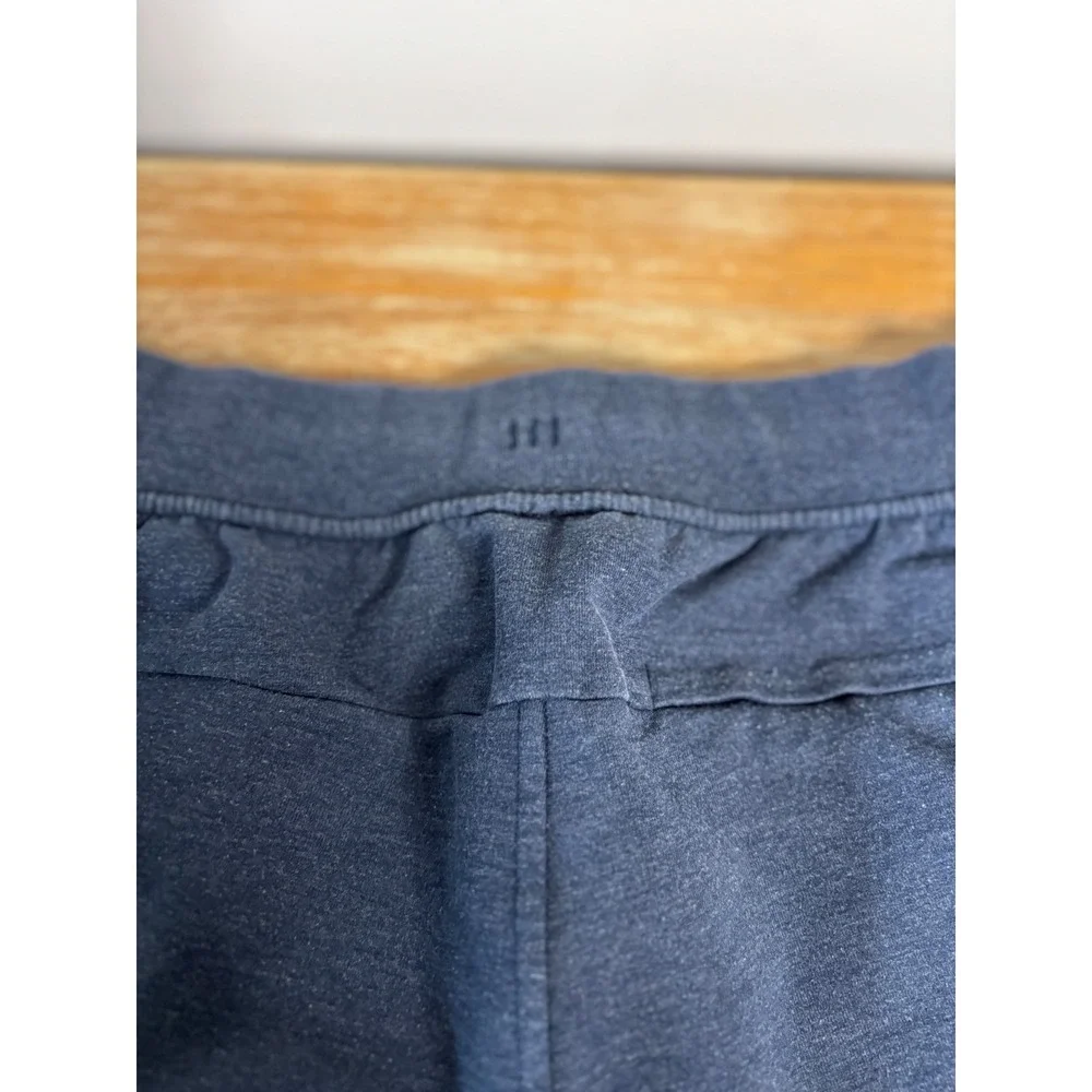 Lululemon City Sweat Shorts Mens‎ Navy Blue Minneapolis Fire EMT Rescue Logo